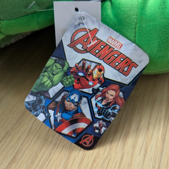 NWT Marvel Avengers Green Hulk Kids Unisex Plush Mooshy Slippers (Sz. Small 7/8) - Picture 13 of 15